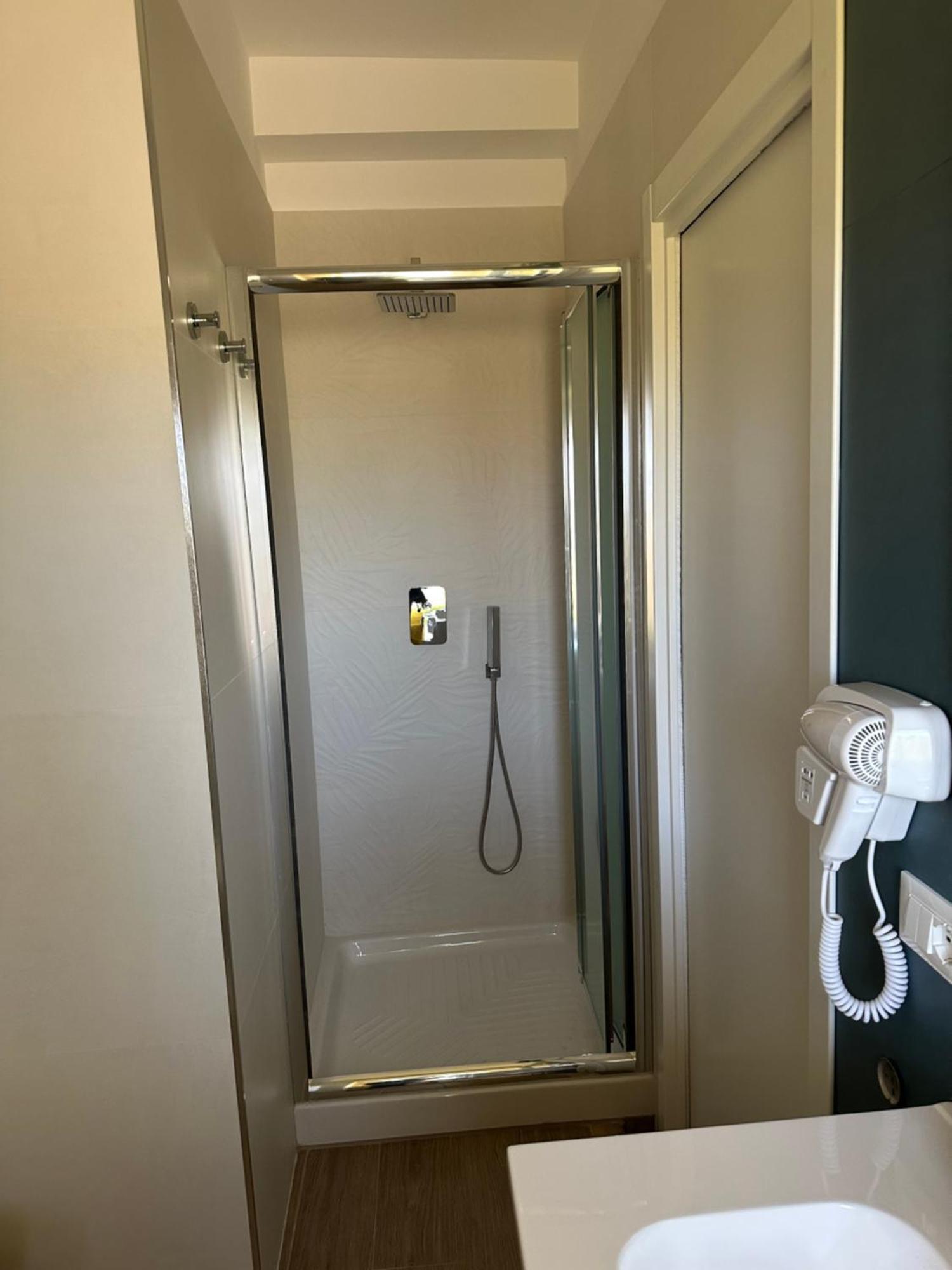 Monti Tiburtini Roma Guest House Экстерьер фото