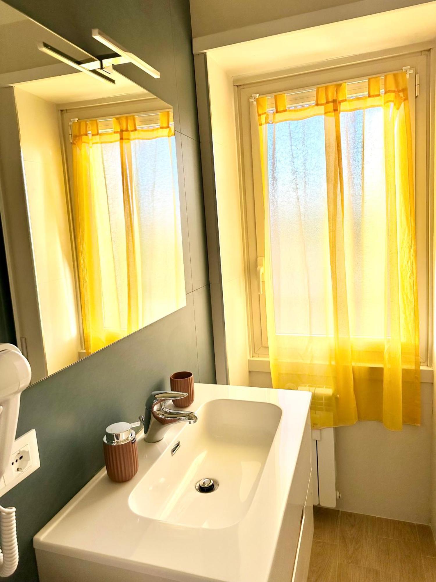 Monti Tiburtini Roma Guest House Экстерьер фото